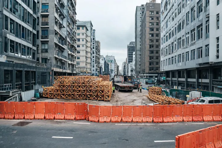 Constrained urban lot before tower crane setup